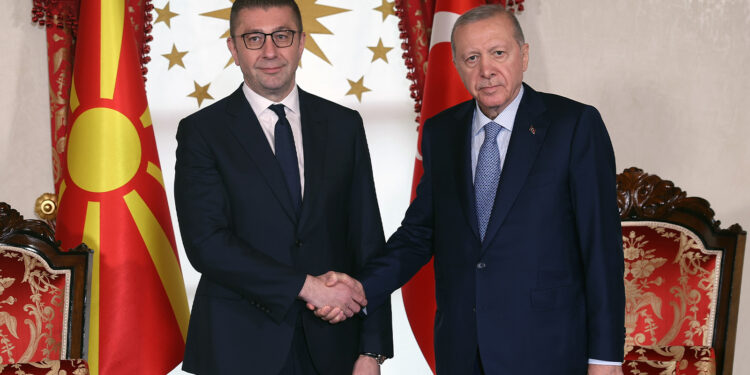 Cumhurbaşkanı Erdoğan, Kuzey Makedonya Başbakanı Mickoski’yi kabul etti