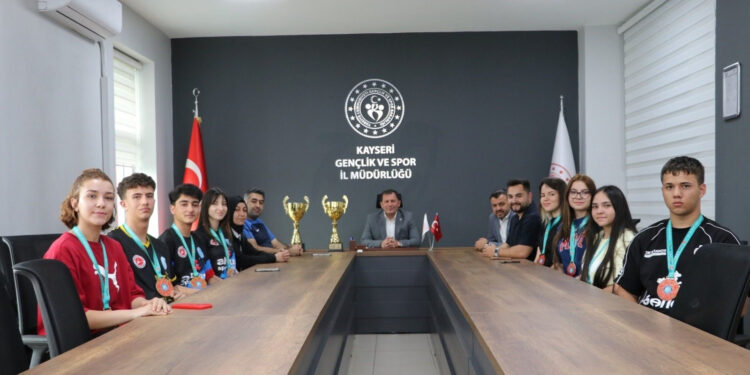 Dünya Kupası’ndan Kayseri’ye madalya yağmuru
