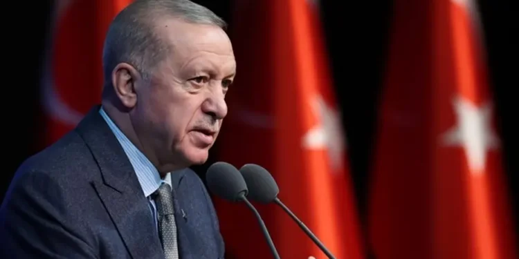 Cumhurbaşkanı Erdoğan Abdurrahim Karakoç, Cahit Zarifoğlu ve Mevlana İdris Zengin’i andı