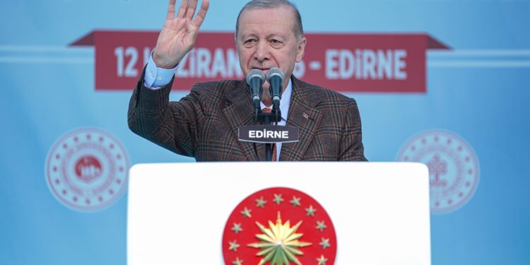 Erdoğan, Kemal Kılıçdaroğlu’nun sözleriyle Özgür Özel’e yüklendi