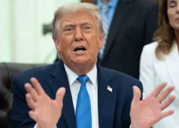 Trump’tan yeni saldırı sinyali: İran’ı bu gece çok sert vuracağız