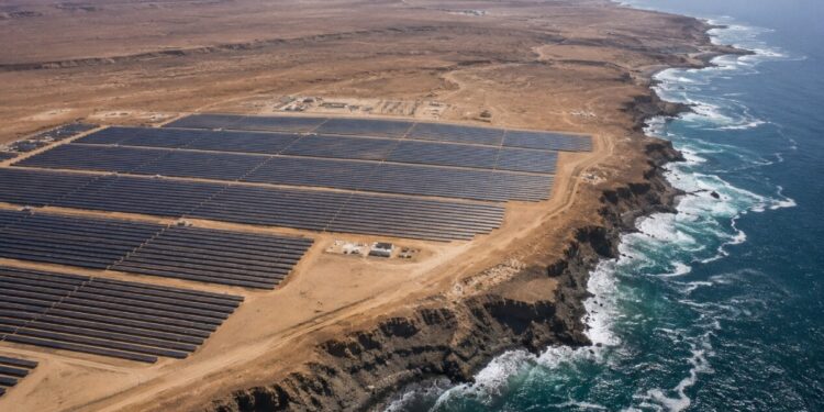 4 bin kilometrelik enerji hattı kurulacak: Çölde üretilen elektriği başka ülkeye taşıyacaklar