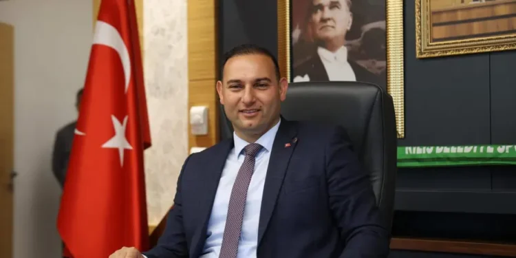 CHP’li Kilis Belediye Başkanı Hakan Bilecen partisinden istifa etti