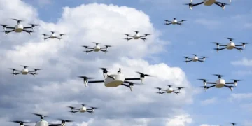 Havada Şarj Olabilen Drone Sürüsü 7/24 Görev Yapacak