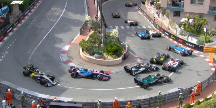 Monaco’da olaylı yarış! 7 pilot yarış dışı kaldı