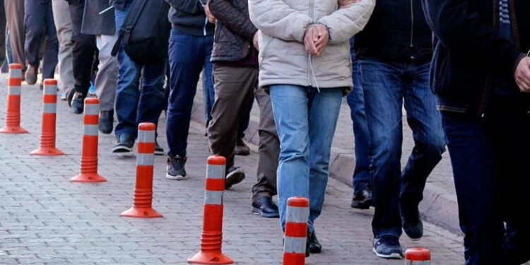 İstanbul merkezli 27 ilde operasyon: 79 tutuklama