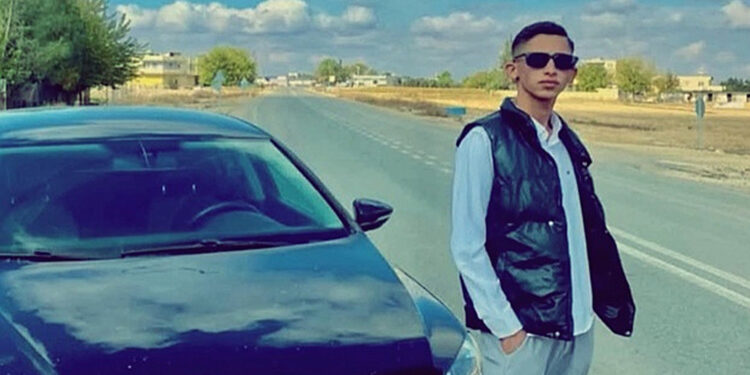 Kamyonla çarpışan otomobilin 16 yaşındaki sürücüsü öldü