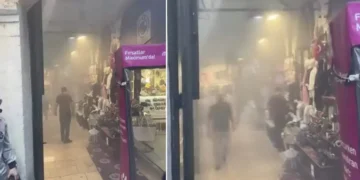 Kapalıçarşı’da yangın paniği: Duman nedeniyle göz gözü görmüyor
