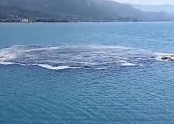 Kastamonu’da paniğe neden oldu! Deniz 10 dakika boyunca kabardı