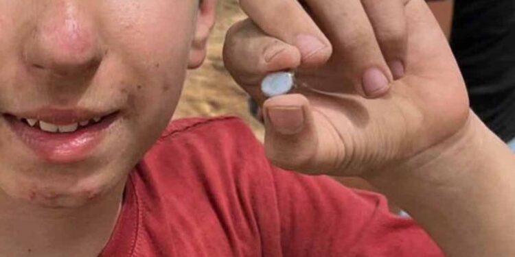 12 yaşındaki çocuk Hz. İsa’nın lanetlediği şehirde tarihi değiştirebilecek bir taş buldu