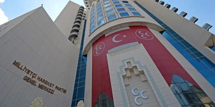 MHP’de bir il teşkilatı daha feshedildi