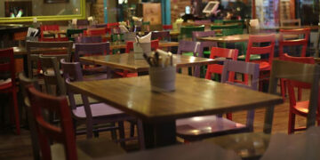 Servis ücreti alan restorana 274 bin liralık ceza