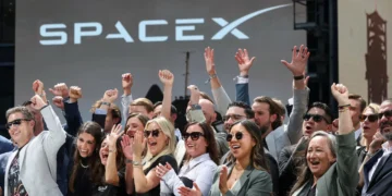 SpaceX Borsaya Rekorla Giriş Yaptı