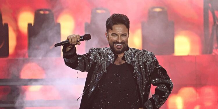 Başkentte Tarkan coşkusu! Yağmura rağmen binlerce kişi akın etti