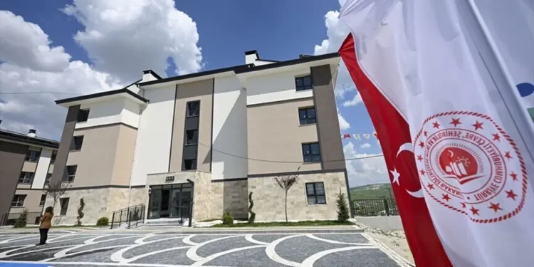TOKİ 20 bin konut satışı başlıyor. 64 ilde 20 bin konut satışa çıkacak