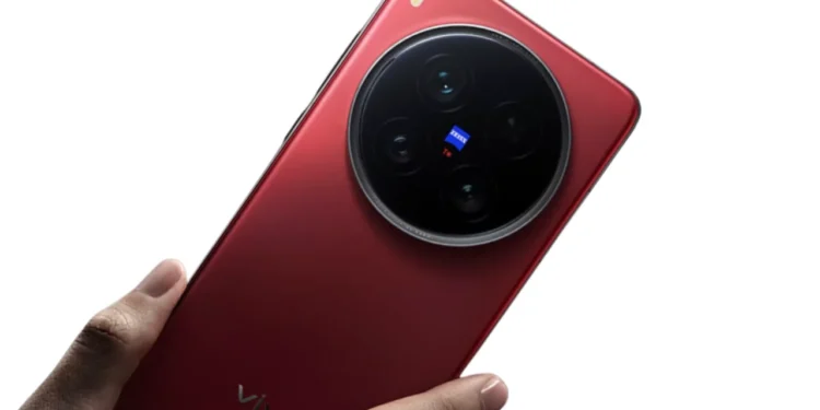 Vivo X500 Ultra’da 10x Zoom Planları İptal Edildi