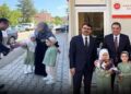 Tepki çeken görüntü! Kadının yüzü sansürlendi, çocuklara tavaf yaptırıldı